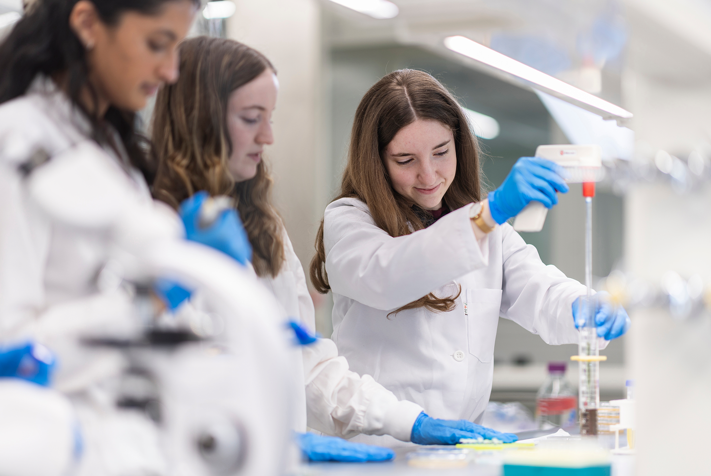 SpinUP provides wet-lab space and equipment to early-stage entrepreneurs.