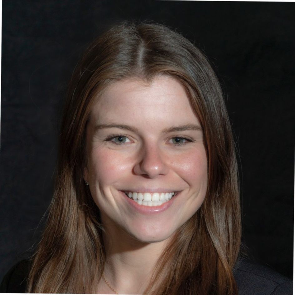 Amanda Fulk Headshot